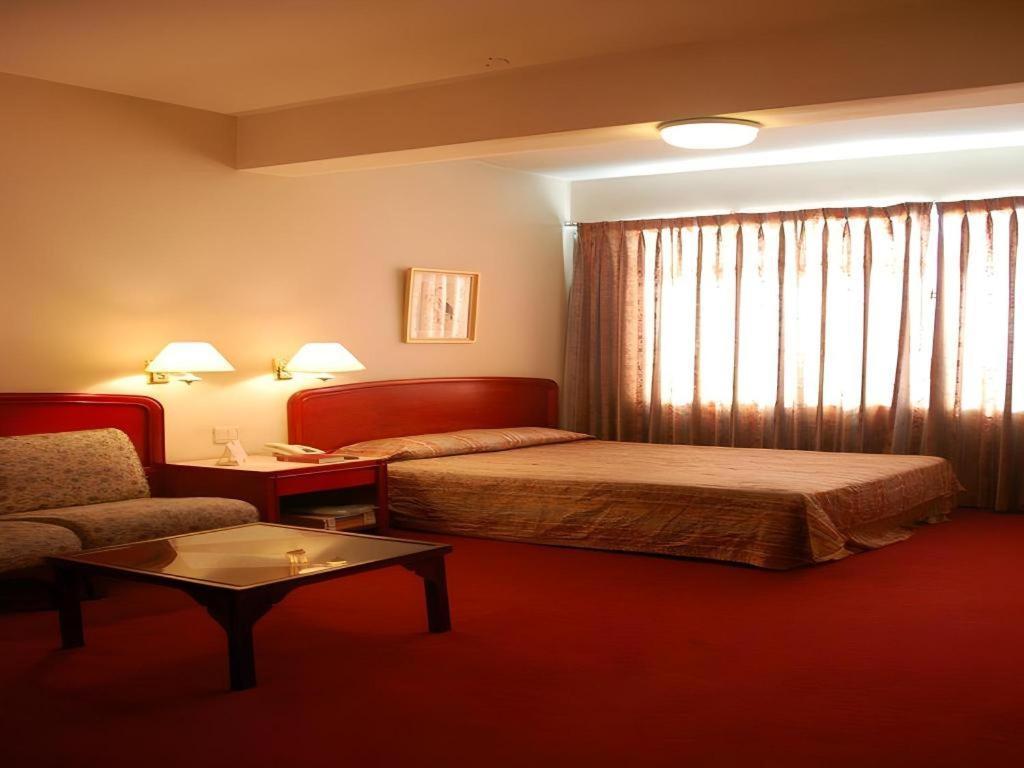 Great Eastern Hotel Quezon City Extérieur photo