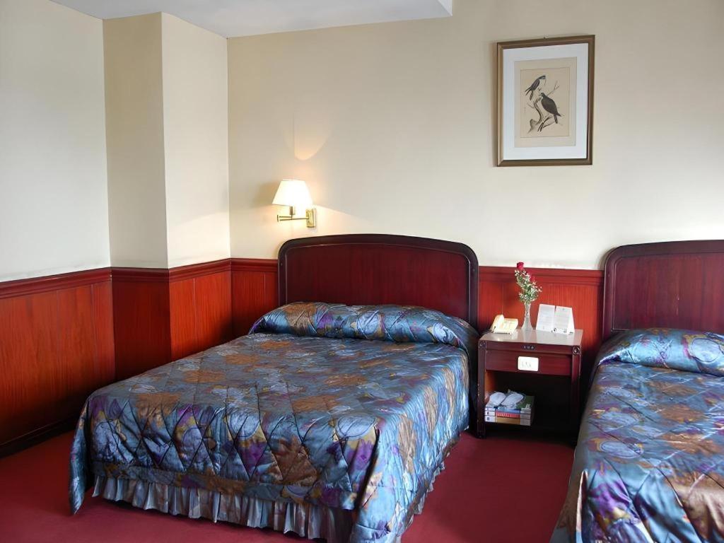 Great Eastern Hotel Quezon City Extérieur photo