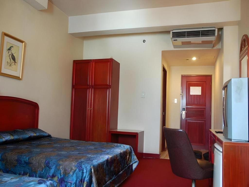 Great Eastern Hotel Quezon City Extérieur photo
