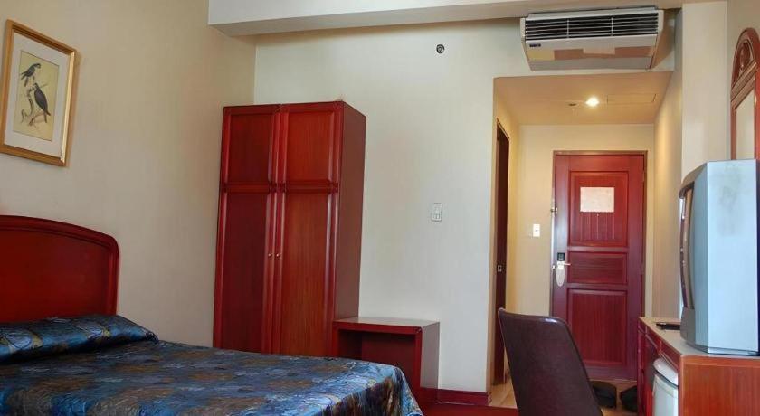 Great Eastern Hotel Quezon City Extérieur photo