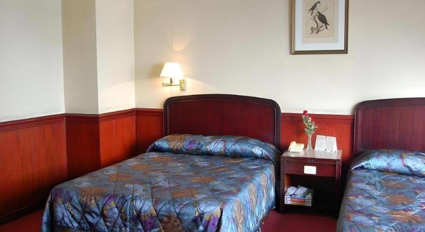 Great Eastern Hotel Quezon City Extérieur photo
