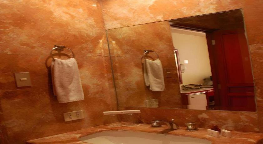 Great Eastern Hotel Quezon City Extérieur photo